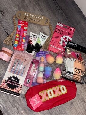 Assorted Beauty Essentials